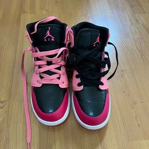 Girls Jordan’s AJ1 Mid - Coral Chalk/Pinksicle/Rush Pink